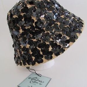 SampleSale Find! Kate Spade Daisy Straw Bucket Hat